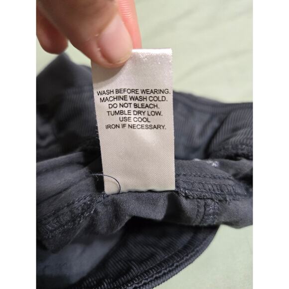 Medcouture large women's gray jogger style scrub pants - Picture 7 of 10